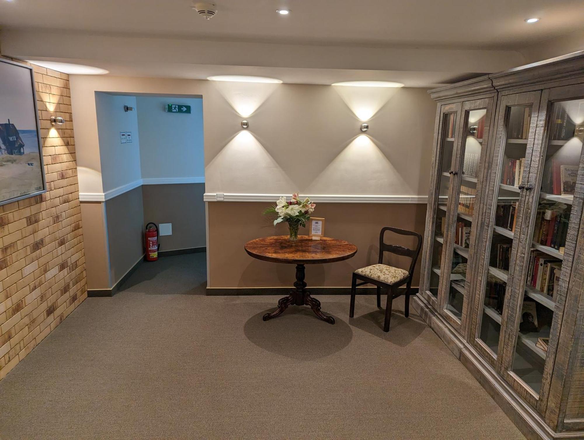 קולפינזה Hotel Karl'S Burg מראה חיצוני תמונה